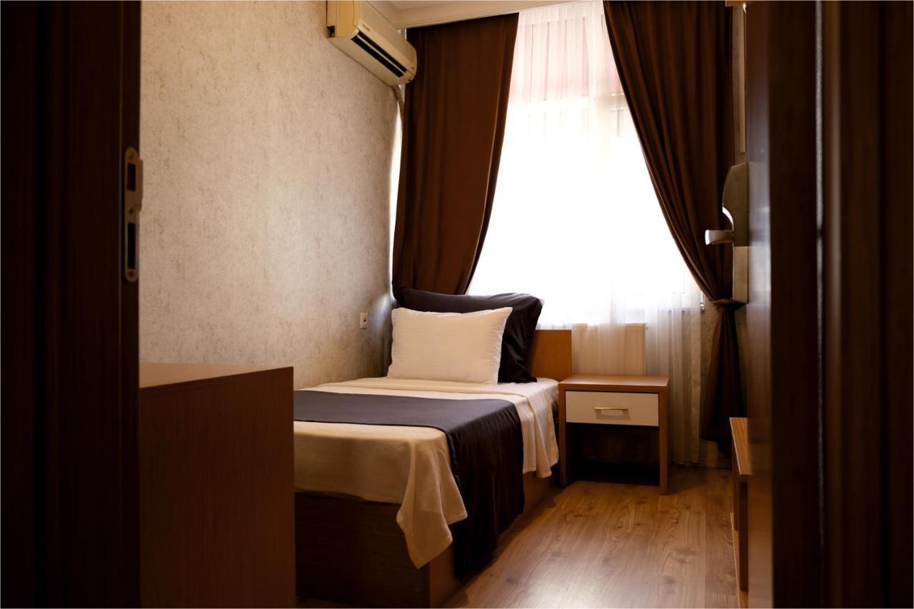 Rhisos Otel Ριζούντα Εξωτερικό φωτογραφία
