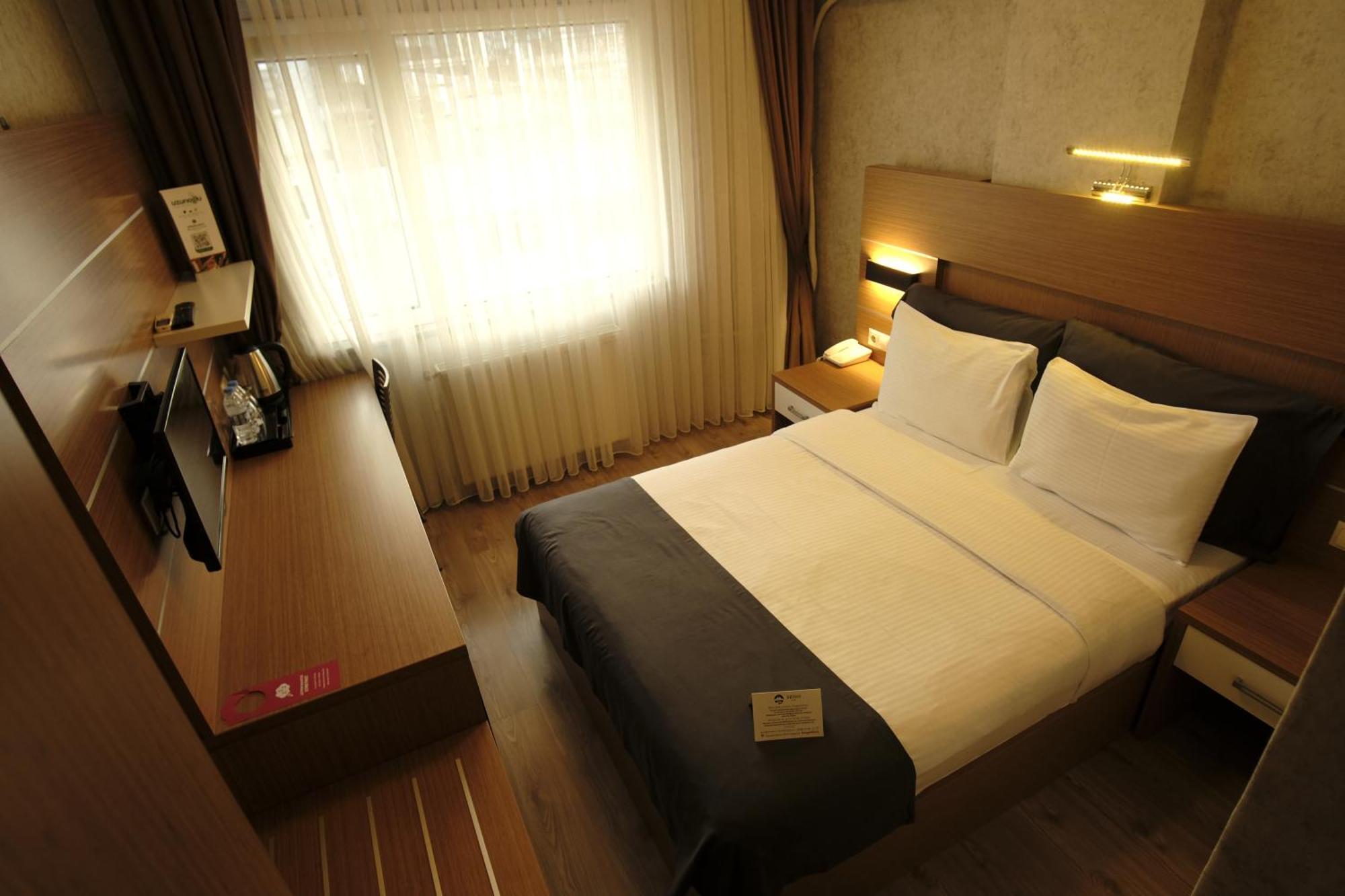 Rhisos Otel Ριζούντα Εξωτερικό φωτογραφία